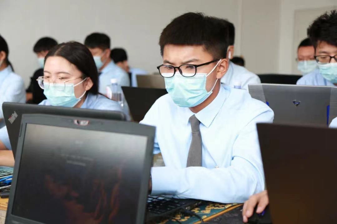 想学好人工智能先来八维学院学好编程