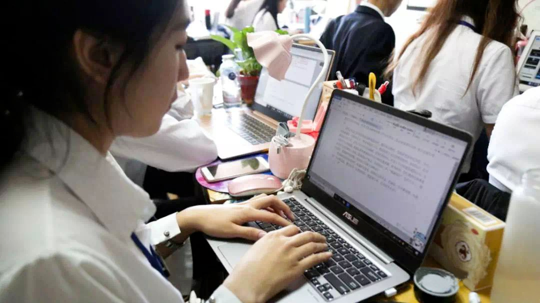 八维教育搭建移动通信培训平台打造全方位的移动智能软件开发人才