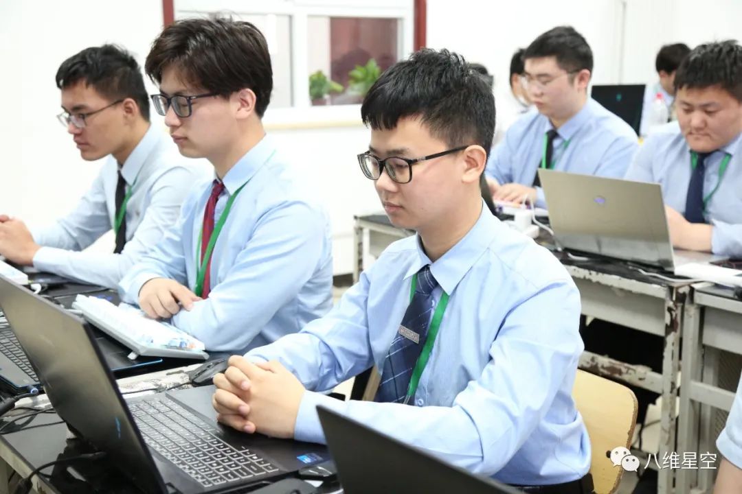 北京八维学校与物联网企业深度合作为学子打造优质就业机会