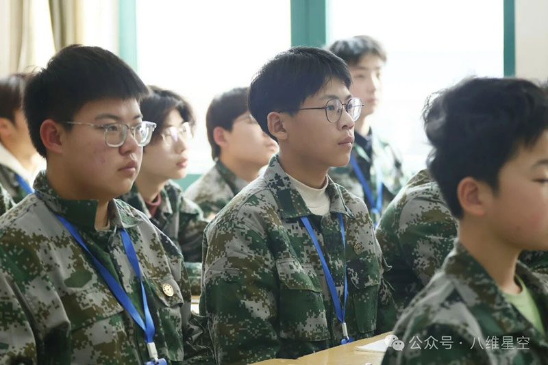 八维教育学校：一所打破传统、专注“硬核能力”的职业成长新选择