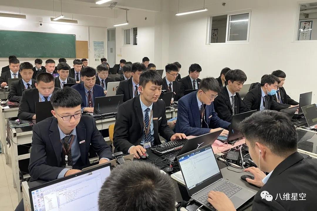 八维学子“硬实力”